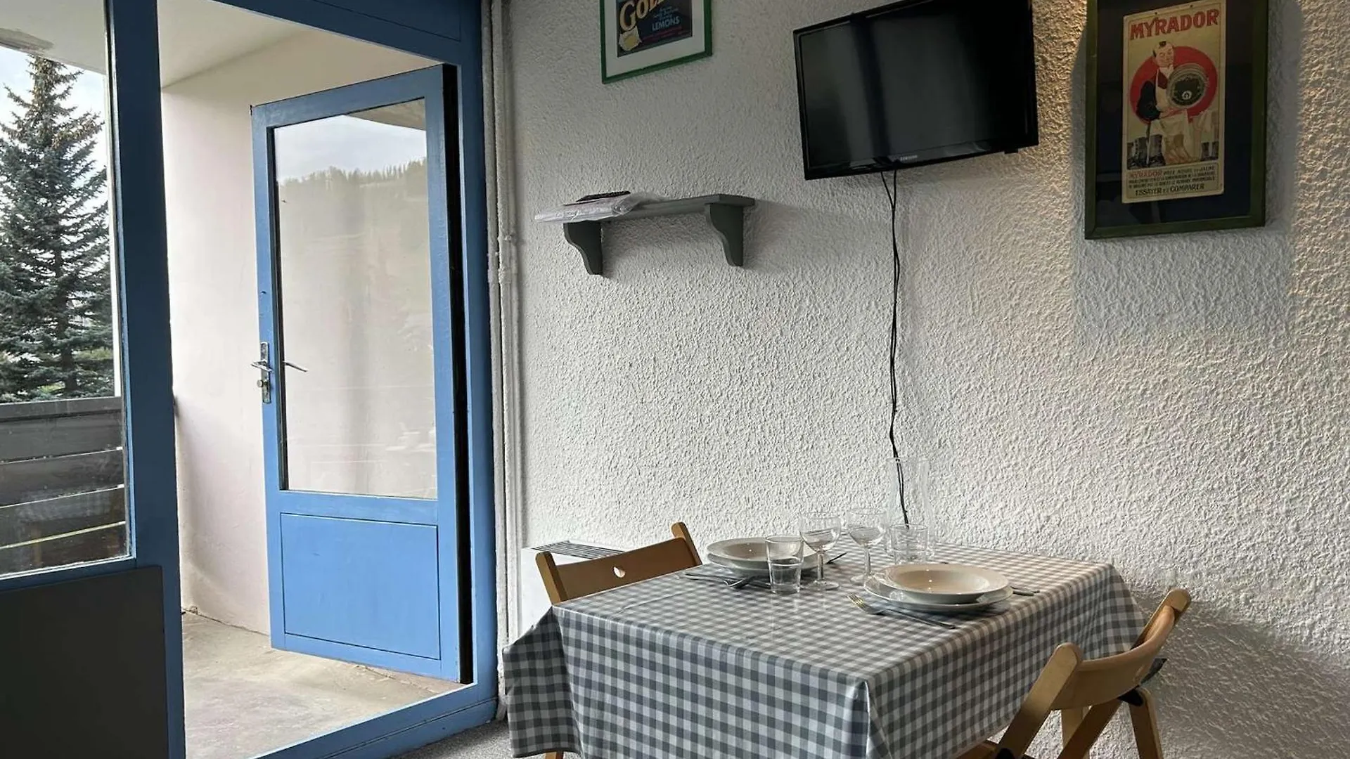 Confortable Studio 2 Pers. A Montgenevre, Balcon Ouest, Bien Equipe, Parking, Options Wifi Et Linge - Fr-1-330D-22