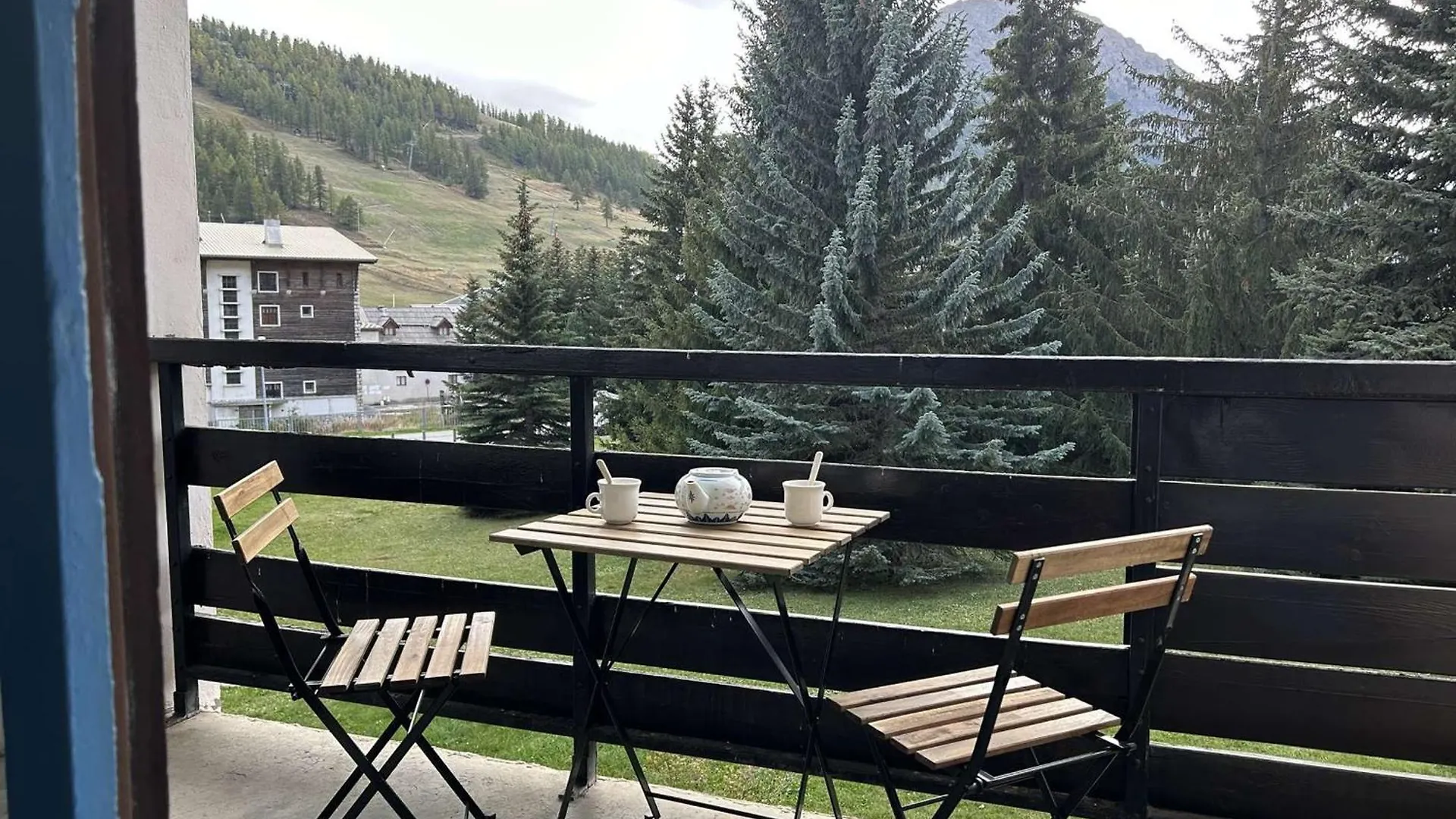 Apartment Confortable Studio 2 Pers. A Montgenevre, Balcon Ouest, Bien Equipe, Parking, Options Wifi Et Linge - Fr-1-330D-22